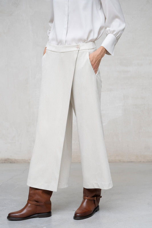 PANTALON CRUZADO HUESO