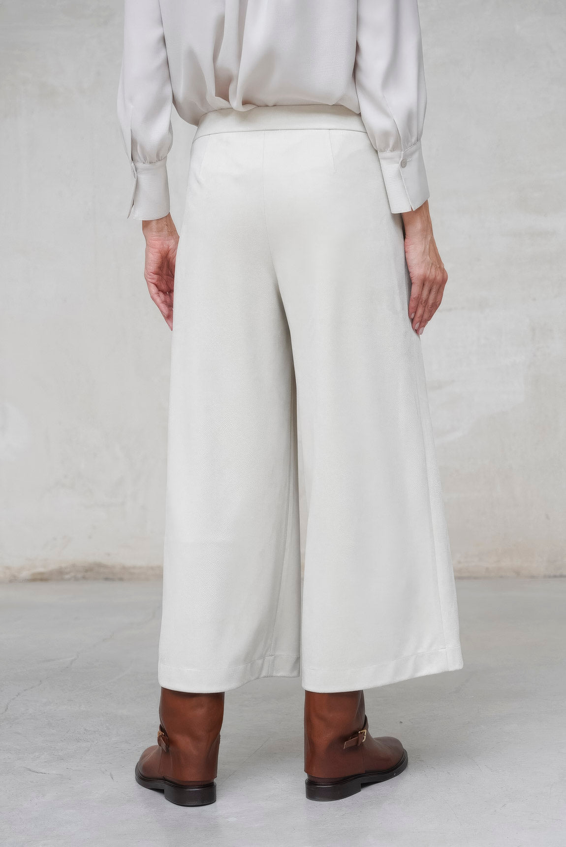 PANTALON CRUZADO HUESO