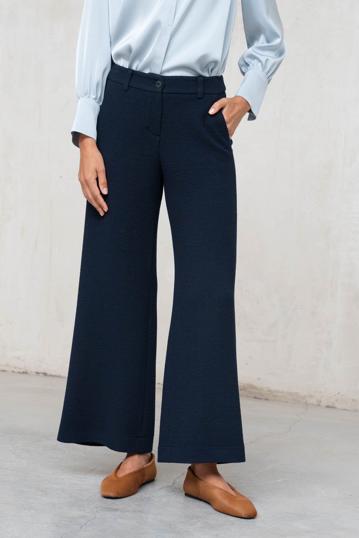 PANTALÓN RECTO AZUL MARINO