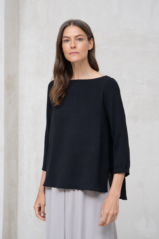 JERSEY TREVI CUELLO BARCO NEGRO