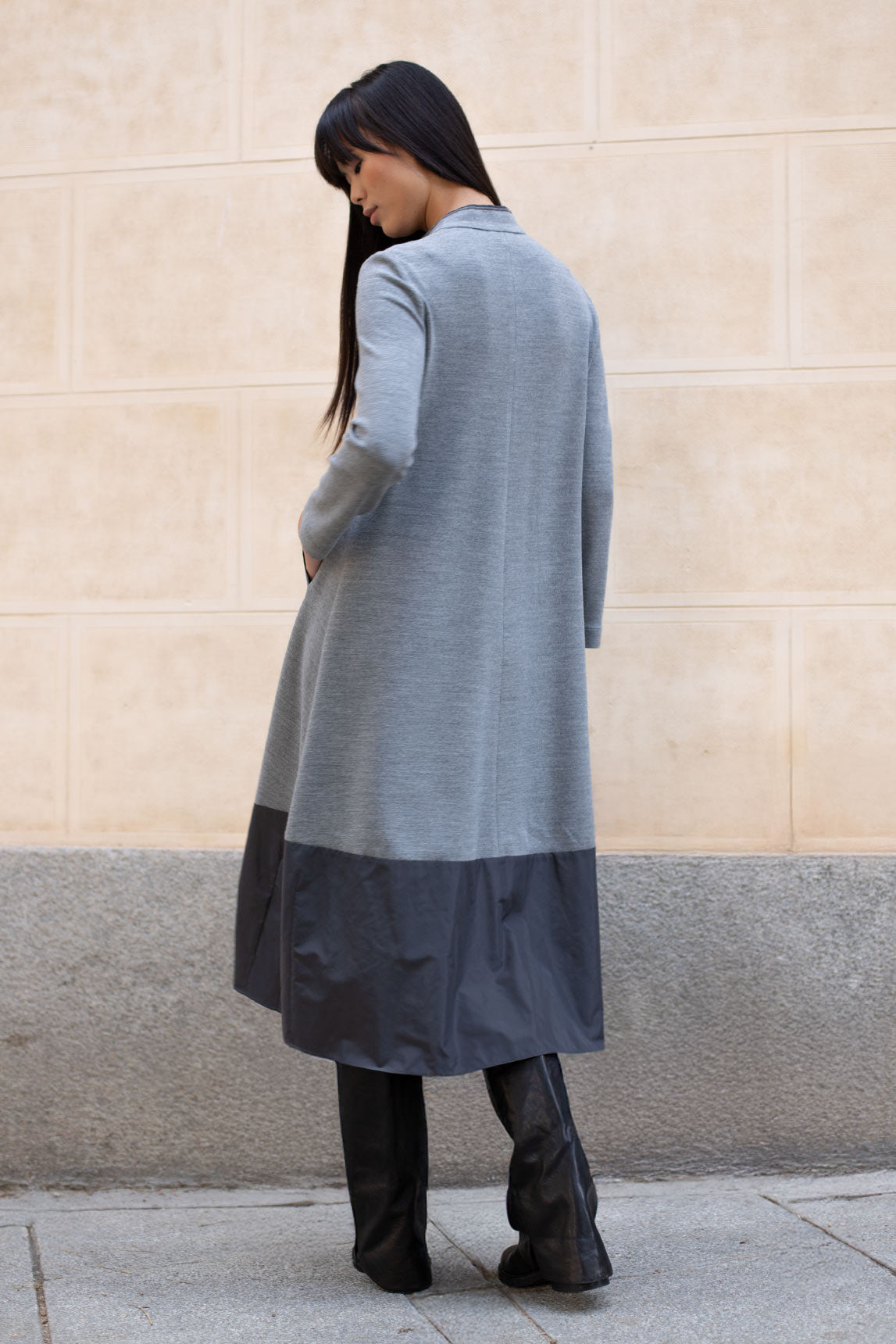 VESTIDO MARSELLA PUNTO CUELLO MAO BAJO TECNOLÓGICO